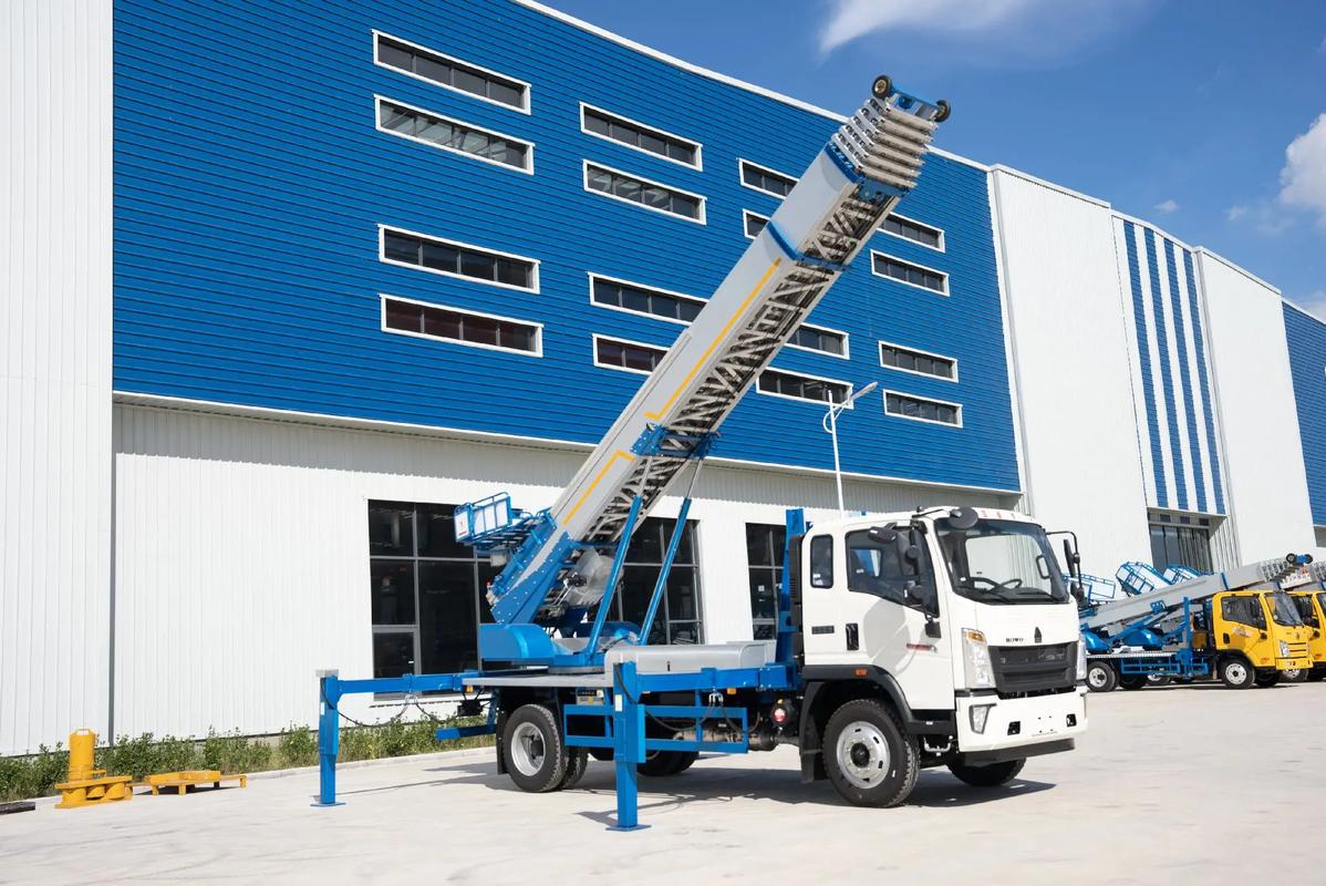 廉江小型云梯车上料车租赁多少钱