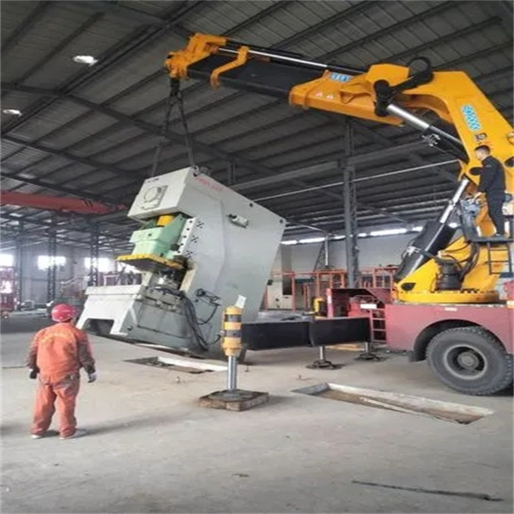 廉江80吨折臂吊车出租附近电话